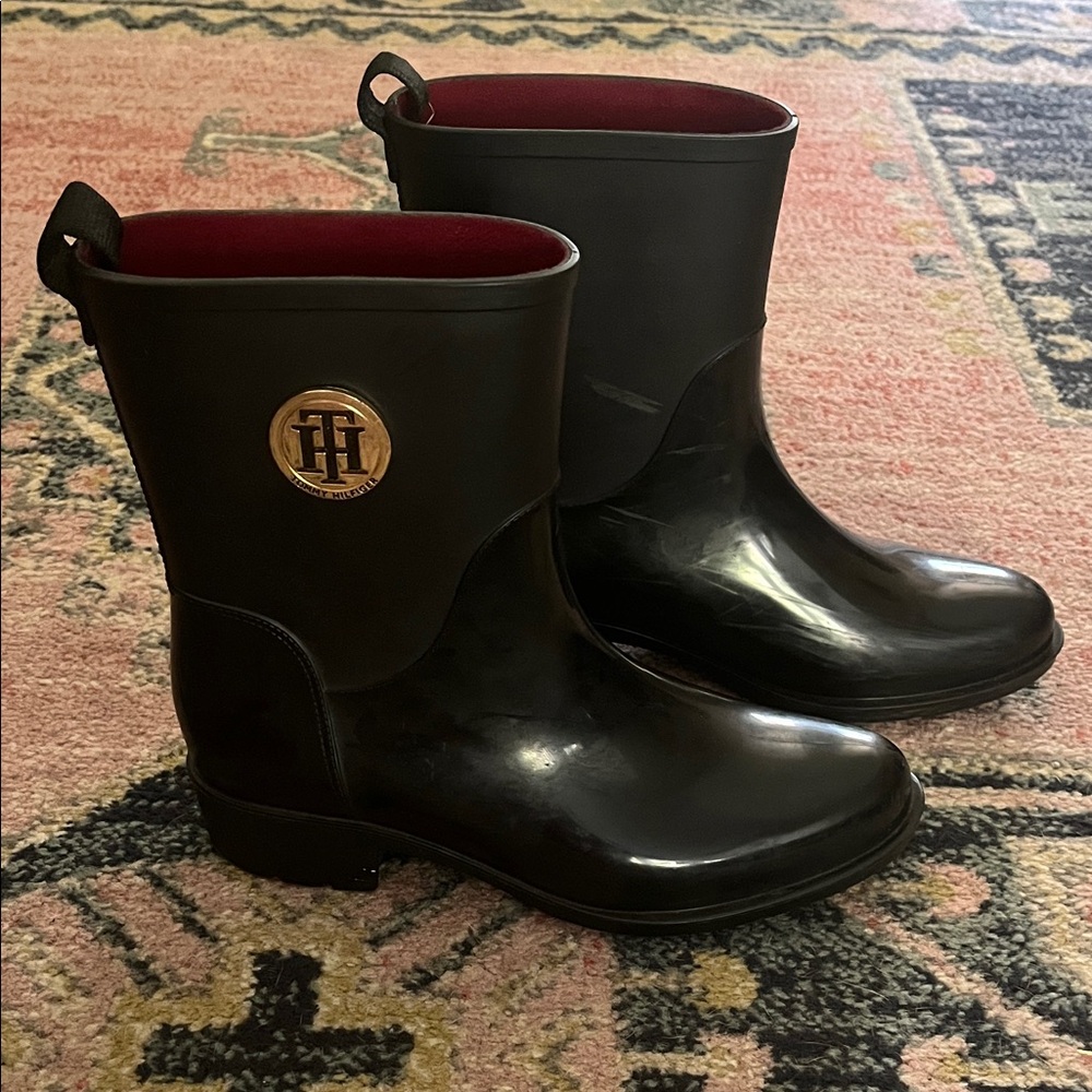 Tommy Hilfiger Black Glossy Boots